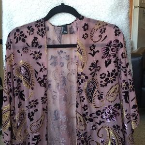 Velvet floral pattern kimono